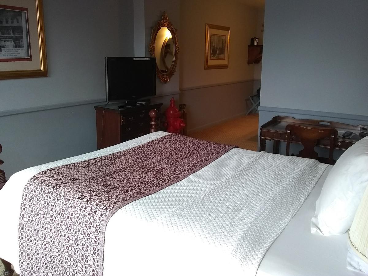 The Charles 3* Bangor