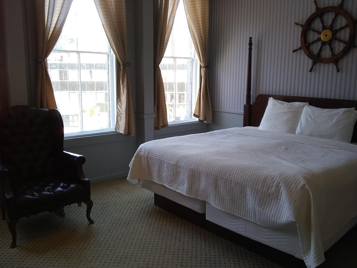 Inn The Charles