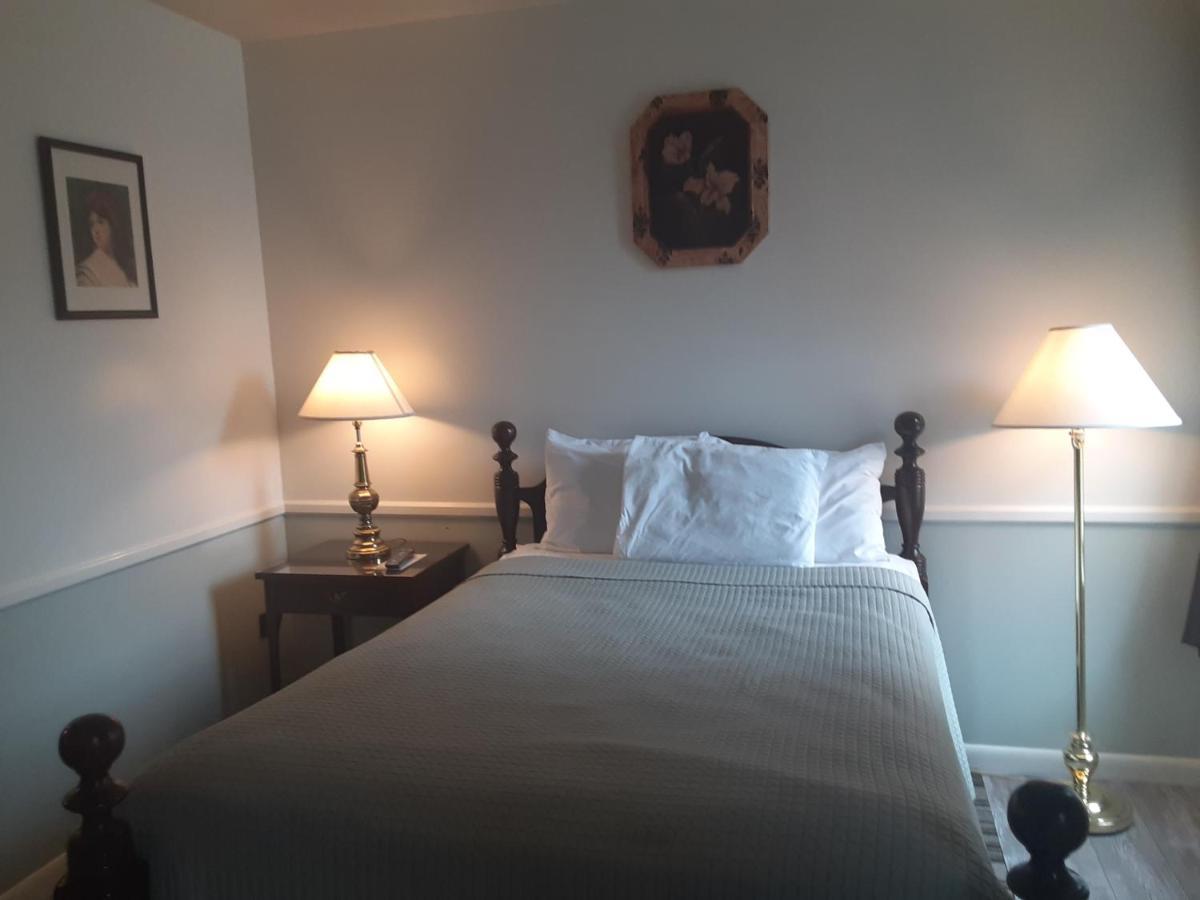 The Charles 3* Bangor