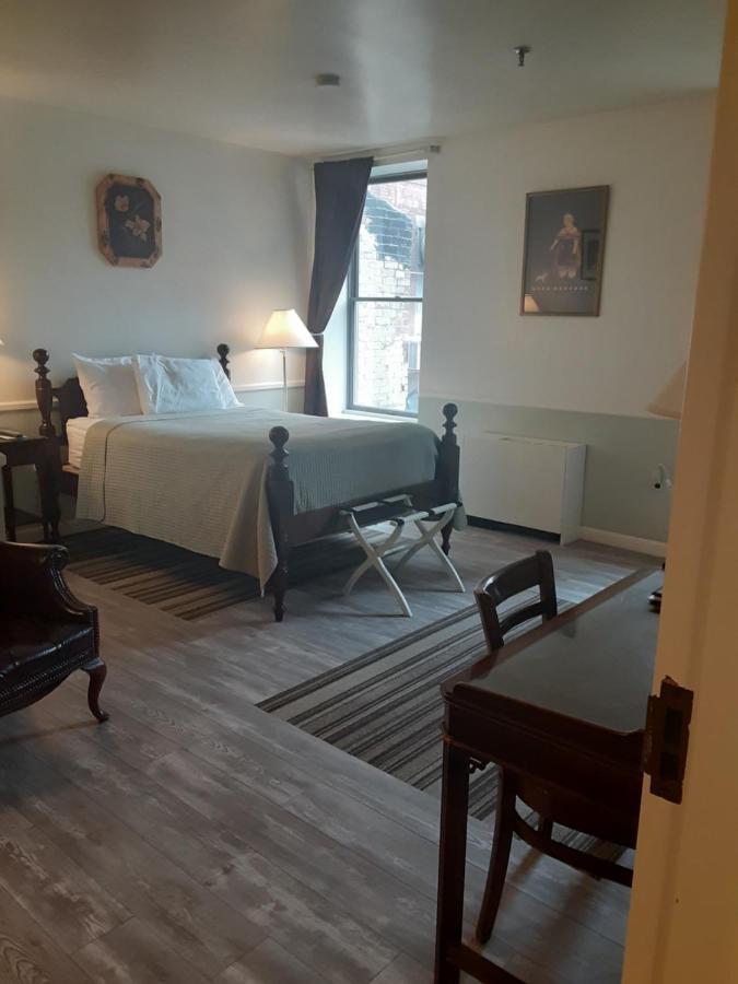 The Charles Inn